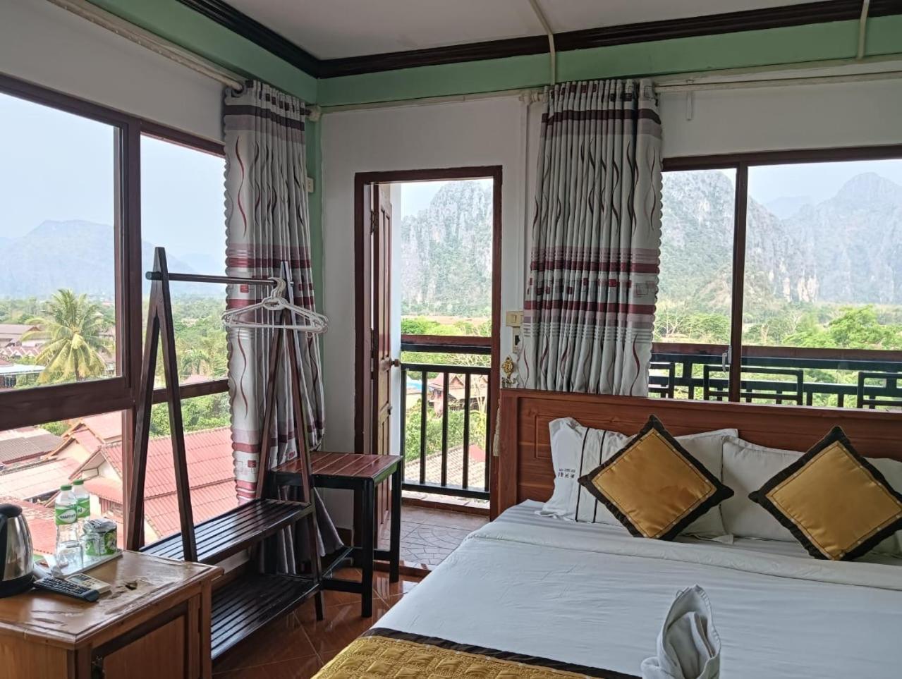 Bountang Riverside Hotel Vang Vieng Exterior foto
